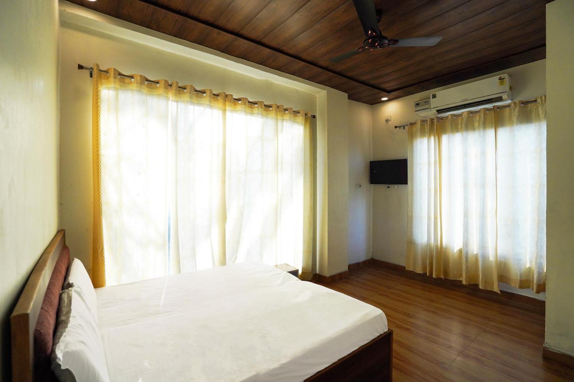 Hotel O R G Farm House Meerut Ngoại thất bức ảnh
