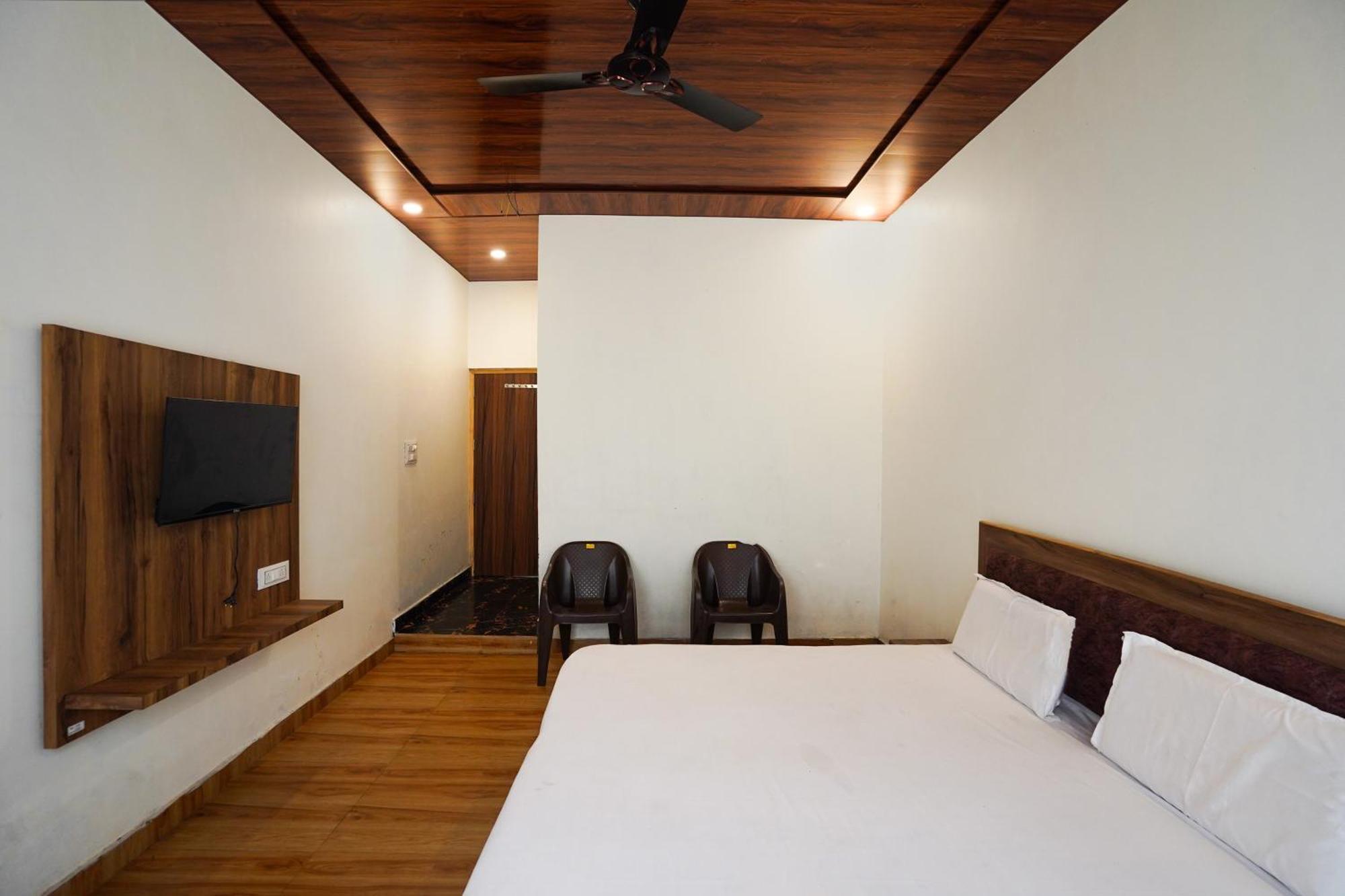 Hotel O R G Farm House Meerut Ngoại thất bức ảnh