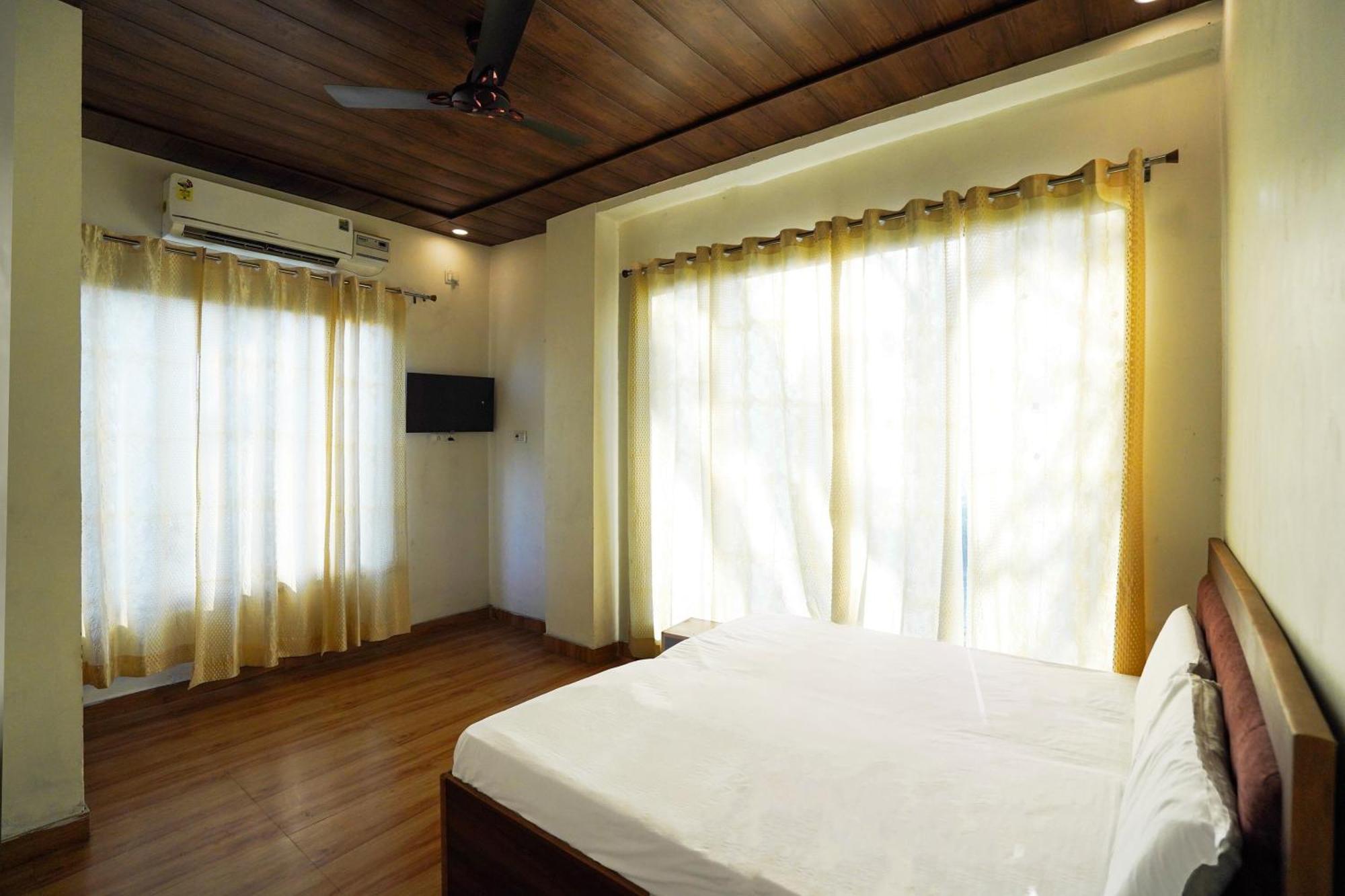 Hotel O R G Farm House Meerut Ngoại thất bức ảnh