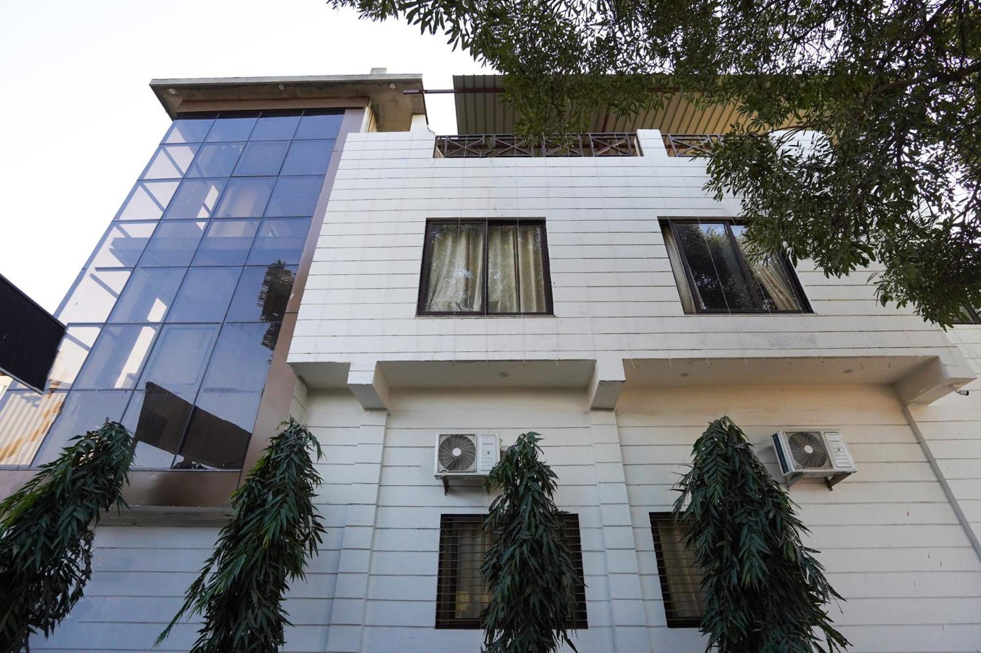 Hotel O R G Farm House Meerut Ngoại thất bức ảnh