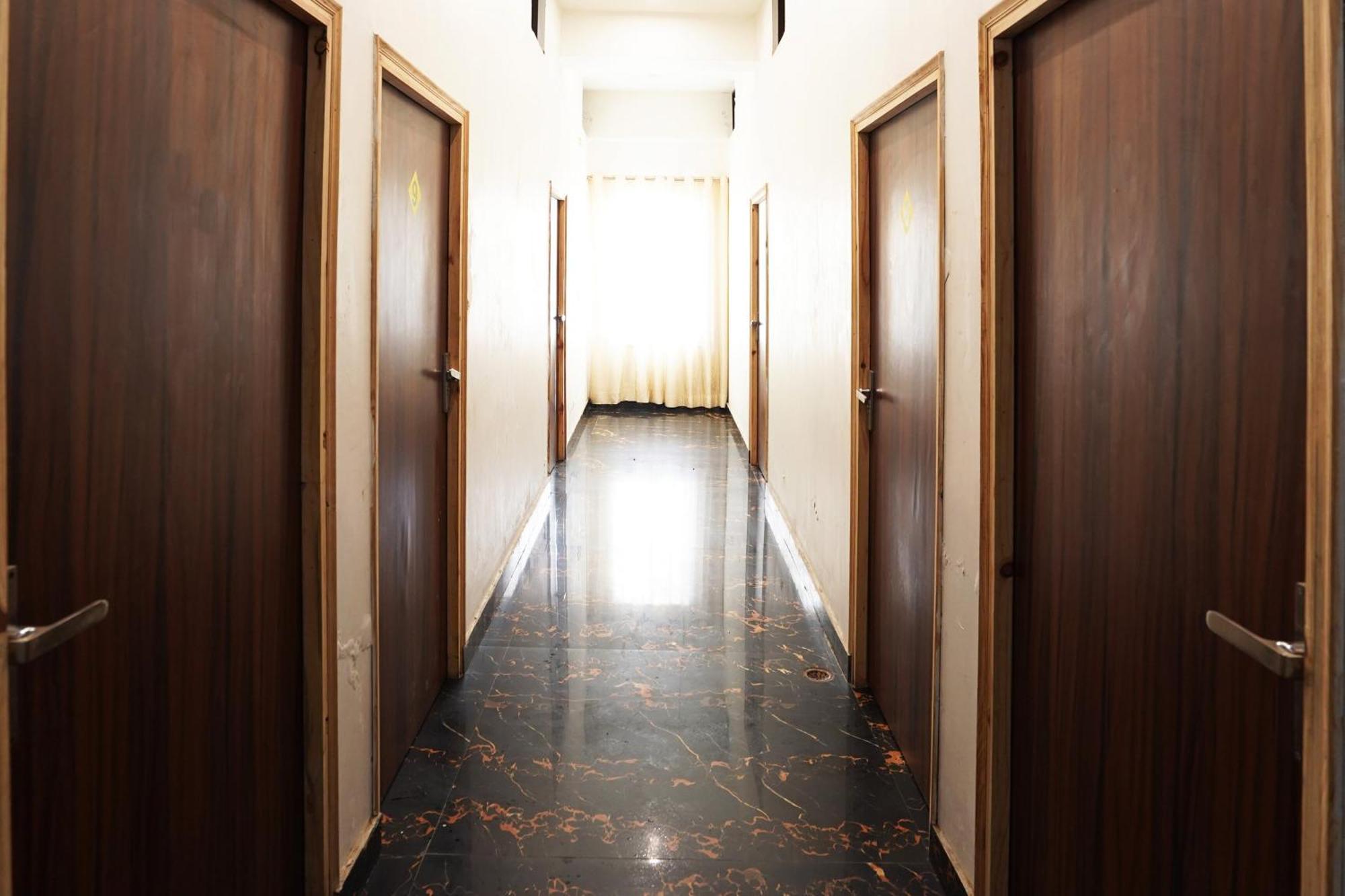 Hotel O R G Farm House Meerut Ngoại thất bức ảnh